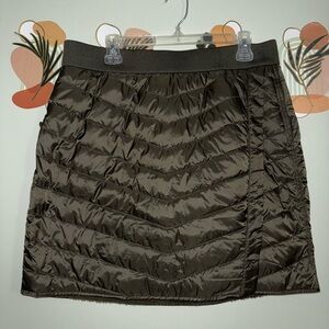 Chic Quilted Mini Skirt in Deep Brown